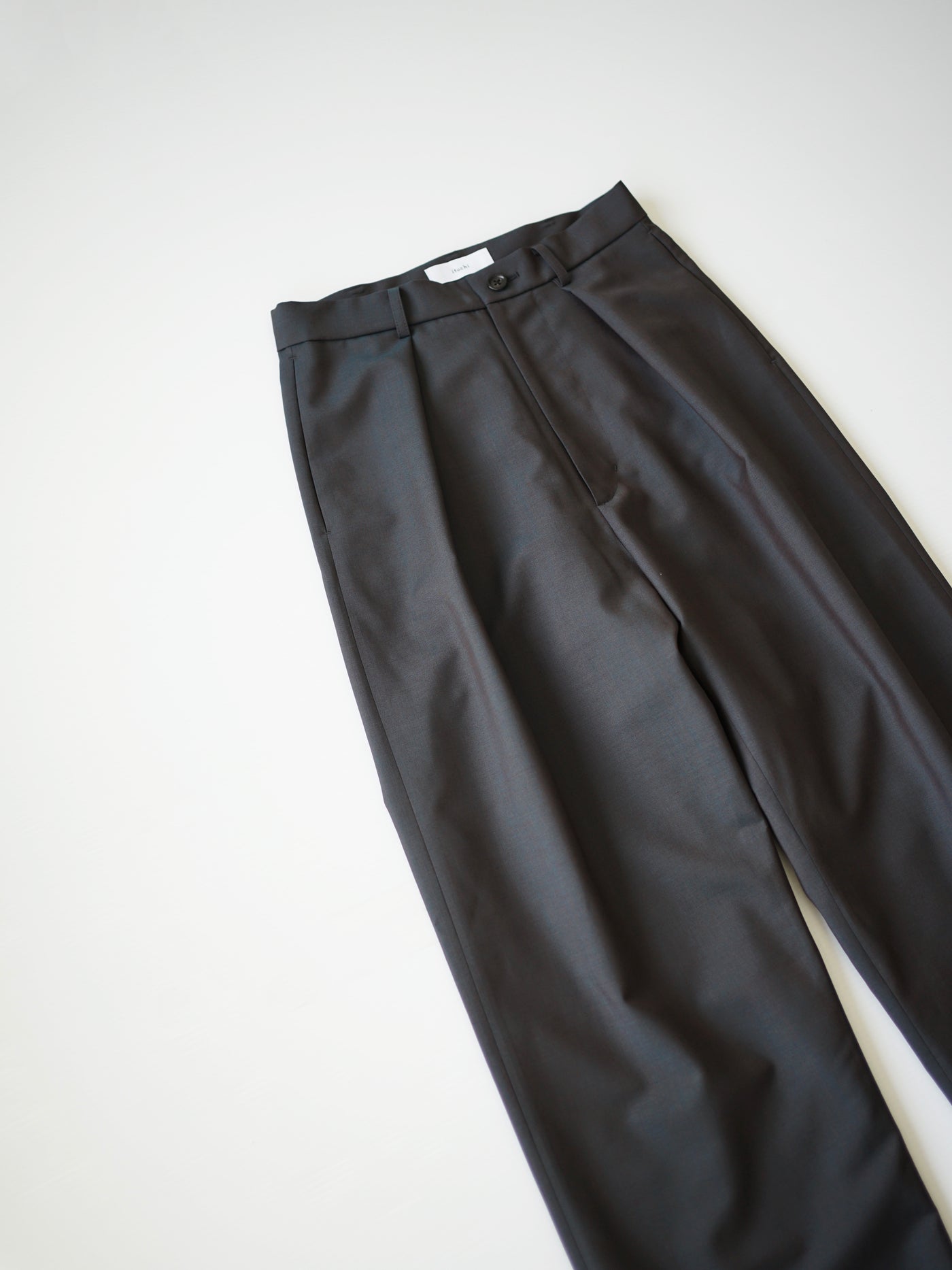 Wool & Kid mohair Tropical tuck slacks