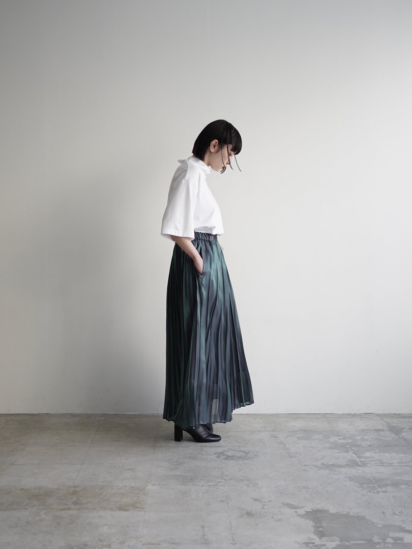 [Pre-order] Aurora cloth double side pleated skirt / emerald