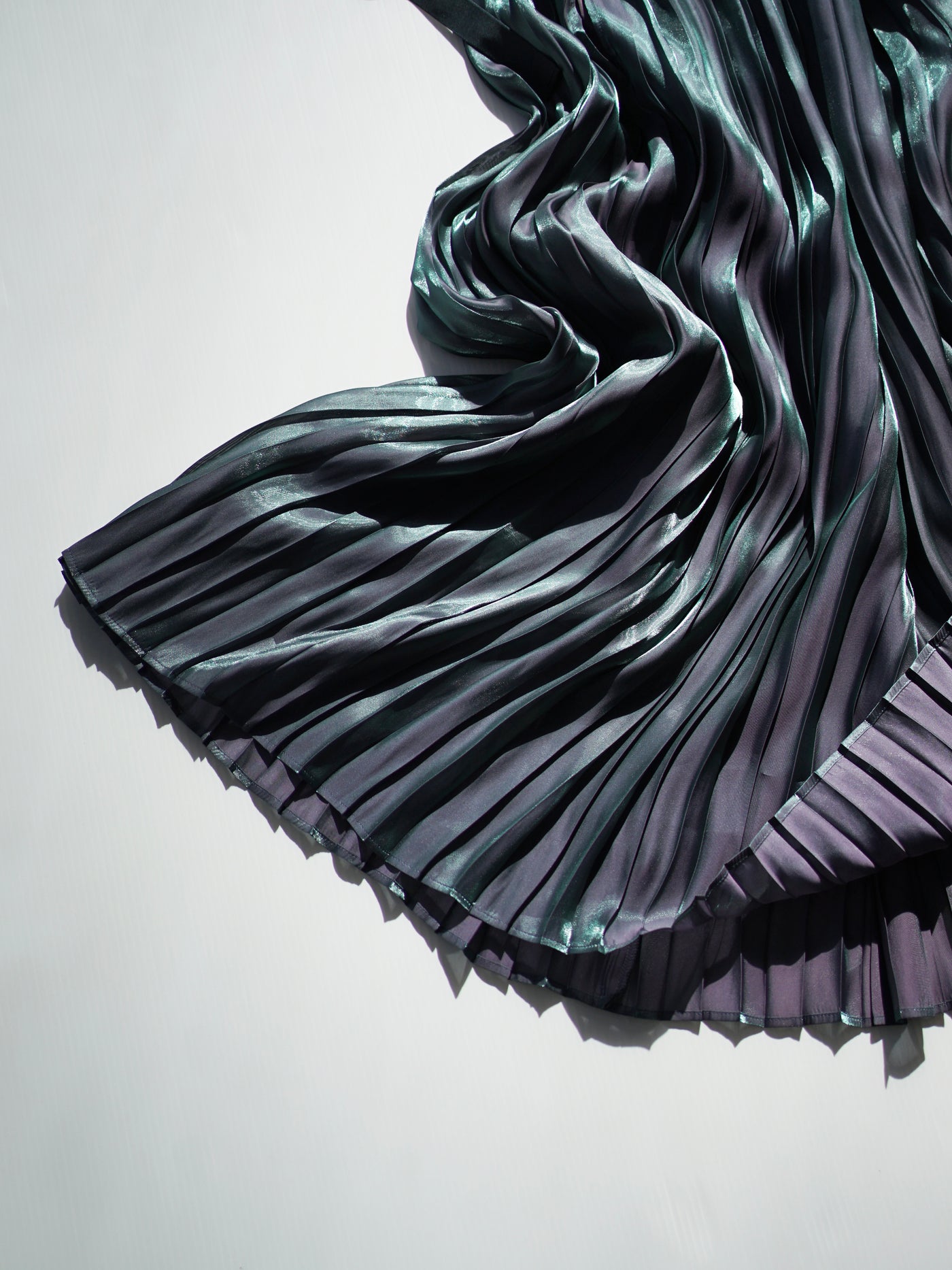 [Pre-order] Aurora cloth double side pleated skirt / emerald