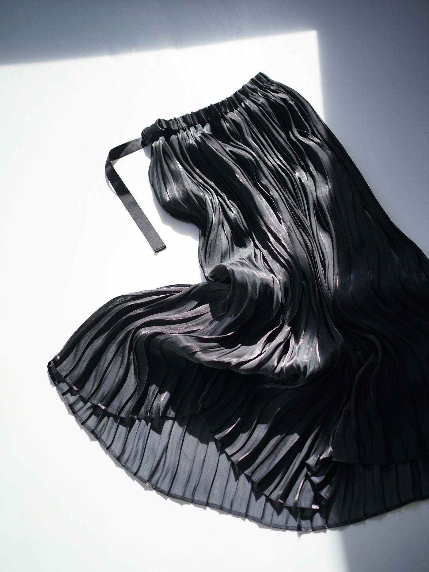 [Pre-order] Aurora cloth double side pleated skirt / black