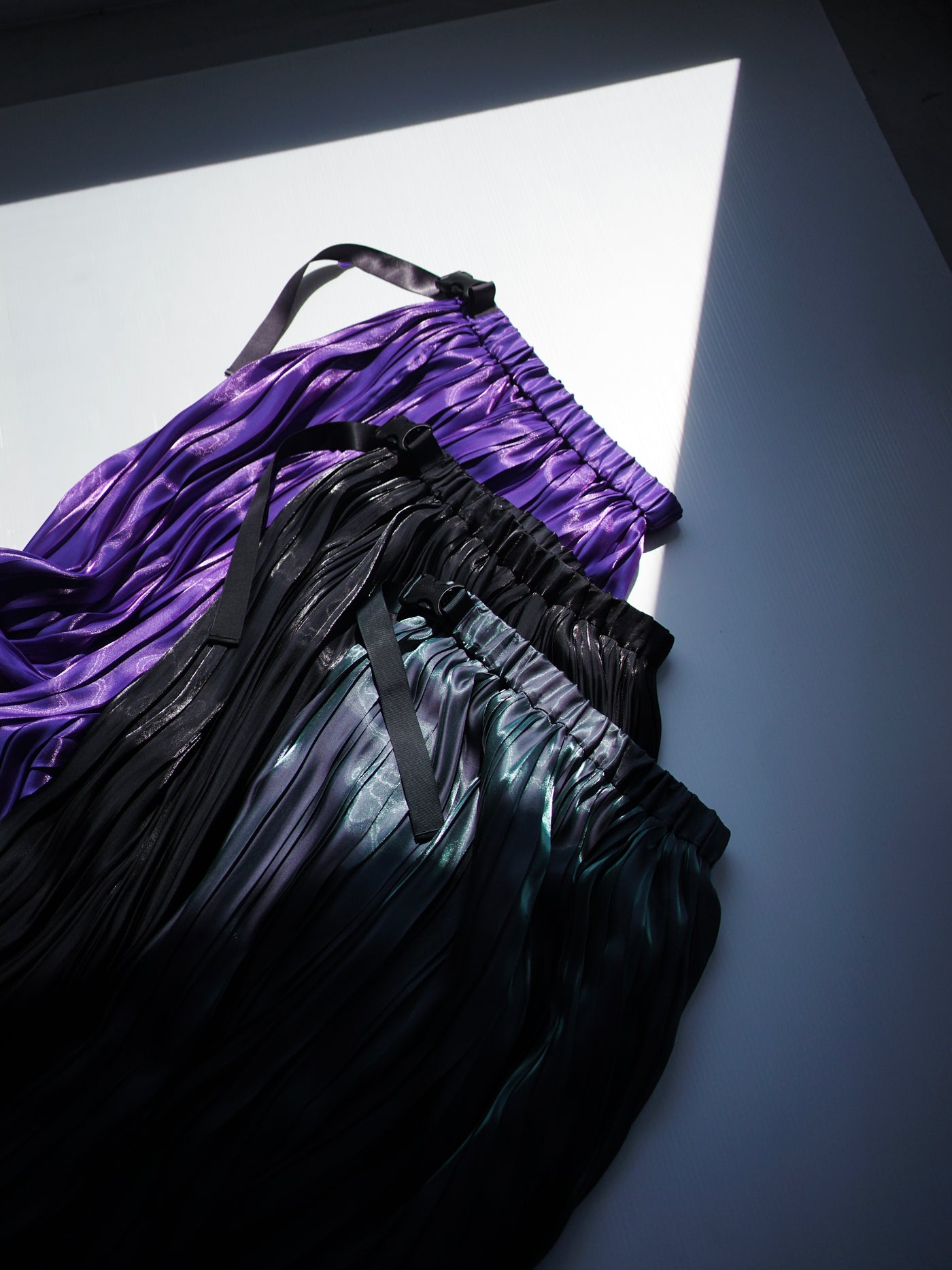 [Pre-order] Aurora cloth double side pleated skirt / space purple