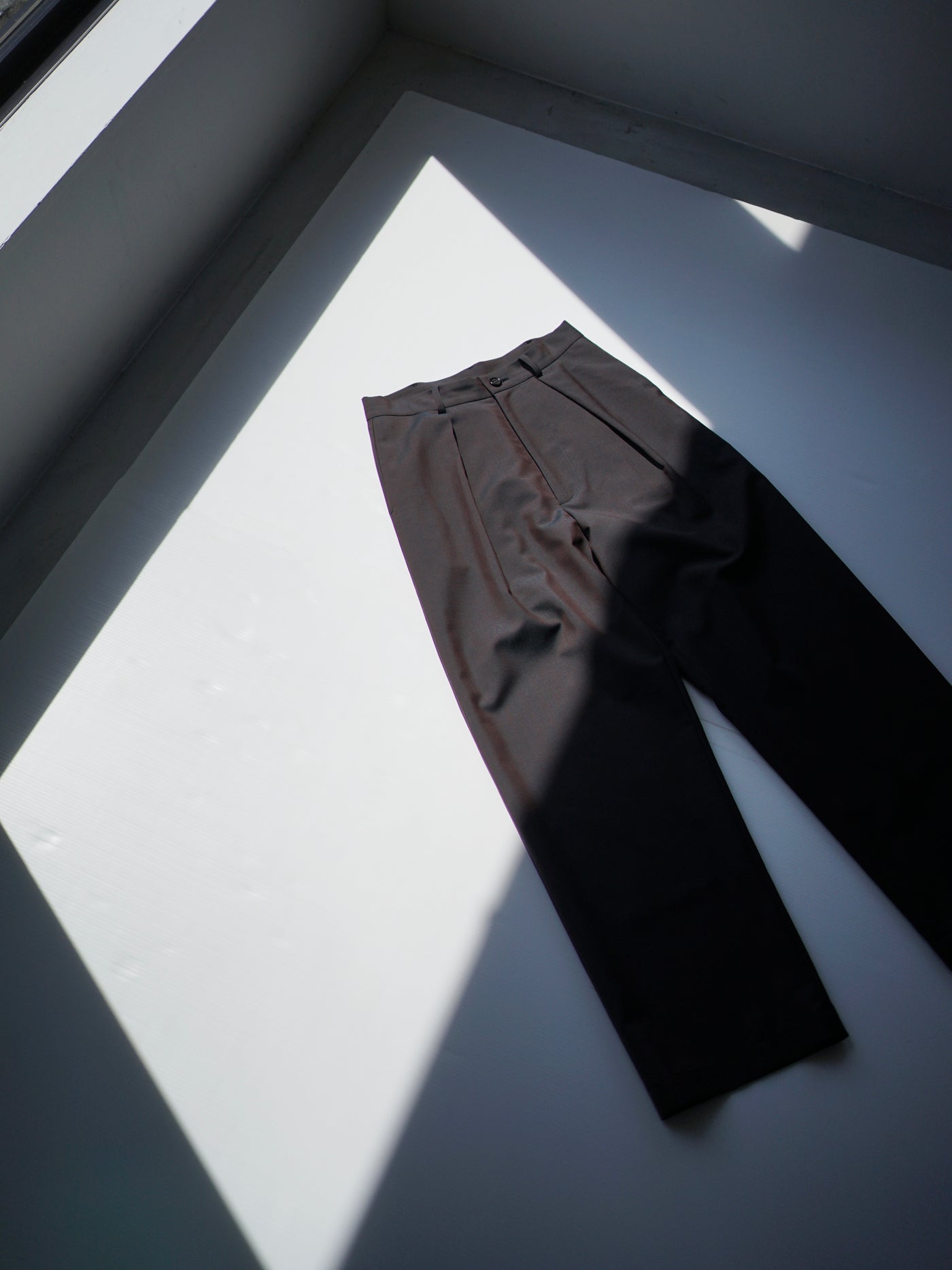 [Pre-order] Wool & Kid mohair Tropical tuck slacks