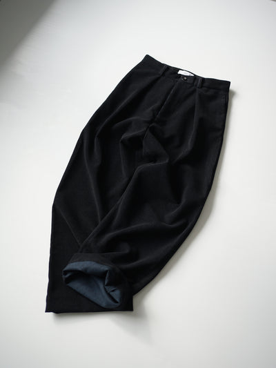 Wool & Cashmere corduroy tuck slacks